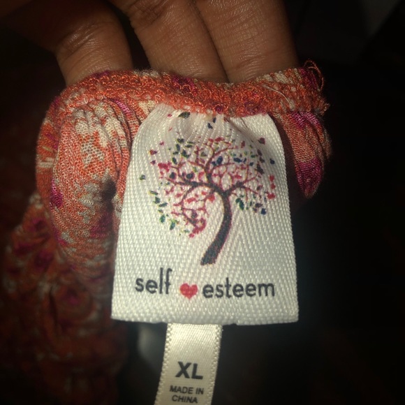 Floral off the shoulder top - Picture 4 of 4